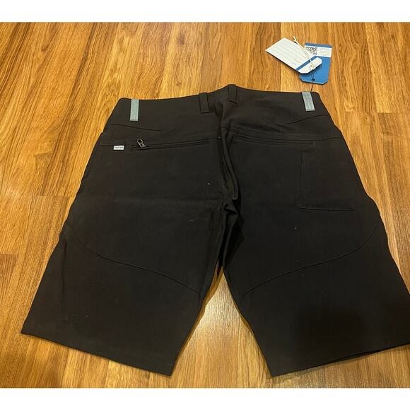 SWRVE Skinny Fit Men size 36 short Stretch Durable Cotton Cigarette Shorts NWT - Picture 3 of 4